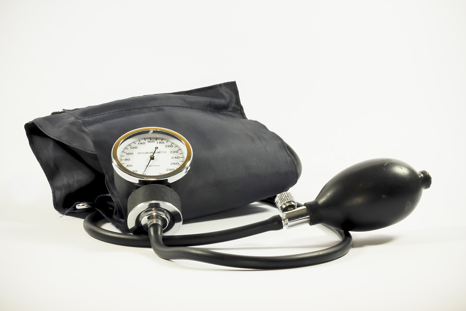 mechanical tonometer for blood pressure